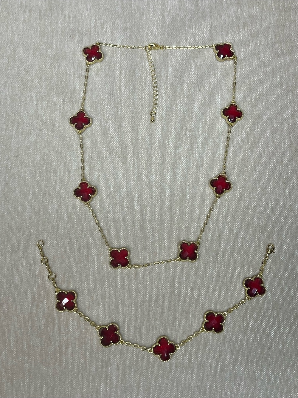 Gold-Tone Necklace & Bracelet Set with Red Clover Motifs